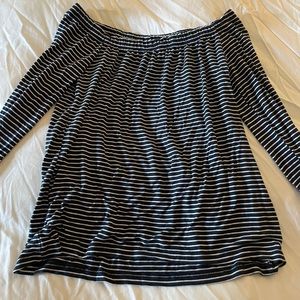 Hollister Black and White Pin Stripe